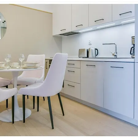 Hello Polanki Aqua Premium Apartment