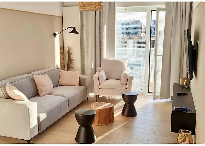 Hello Polanki Aqua Premium *